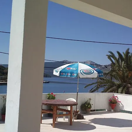 Mileva 아파트 Rava