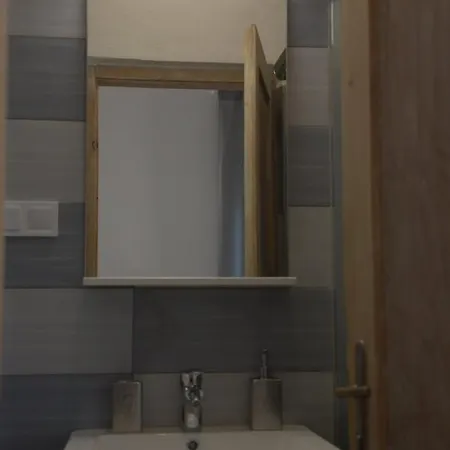 アパート Mileva Rava